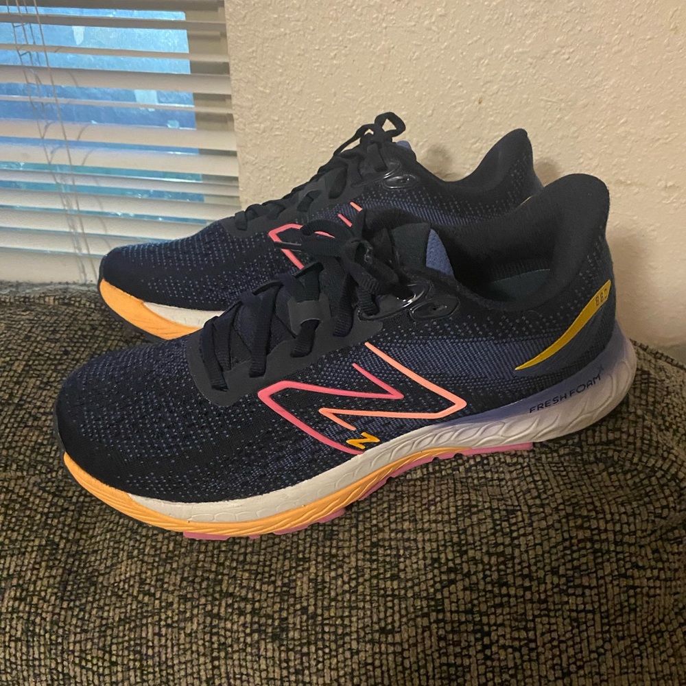 New Balance Women's Navy Pink Fresh Foam Running Shoes